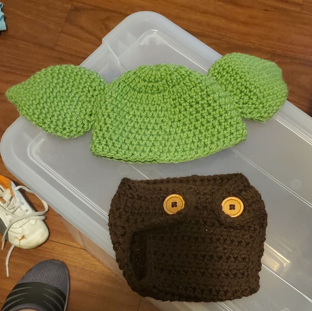 Yoda Newborn Outfit